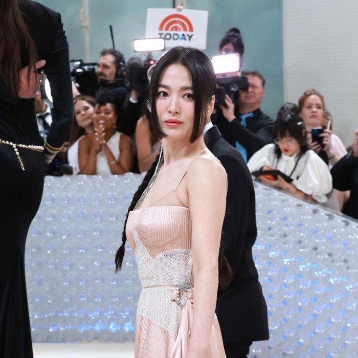 NEW YORK, NEW YORK - MAY 01: Song Hye-kyo attends The 2023 Met Gala Celebrating 