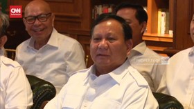VIDEO: Prabowo Sambut Wiranto di Hambalang: Kita Harus Bersatu Pak