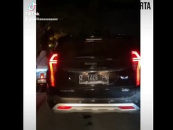 Aksi Slebor Sopir Mobil Dinas Pj Walkot Tasik di Jalanan Yogyakarta