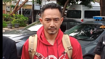 img-title Respons Istri Yama Carlos Disebut Munafik Usai Akui Salah Nikah Beda Agama