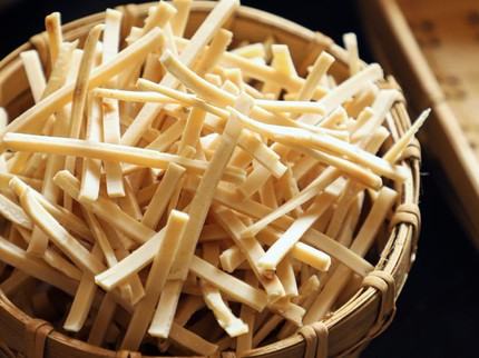 7 Resep Stik Bawang yang Garing dan Enak untuk Camilan di Rumah