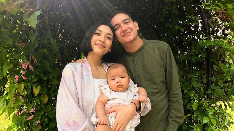 Adipati Dolken dan Canti Adipati Dolken dan Canti