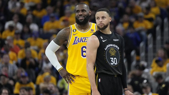 Kekalahan Amerika Serikat di FIBA World Cup membuat LeBron James tergerak untuk tampil di Olimpiade juga sekaligus mengajak bintang-bintang lainnya.