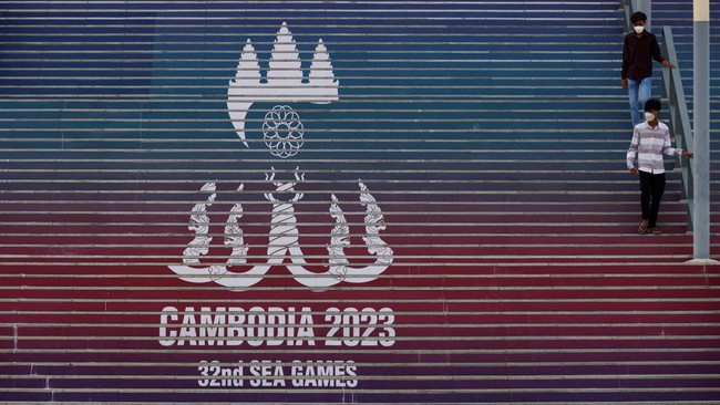 Atlet vovinam Indonesia, Manik Trisna Dewi Wetan kembali berhasil menyumbang emas kembali di SEA Games 2023. Ini adalah emas kedua Manik di Kamboja.