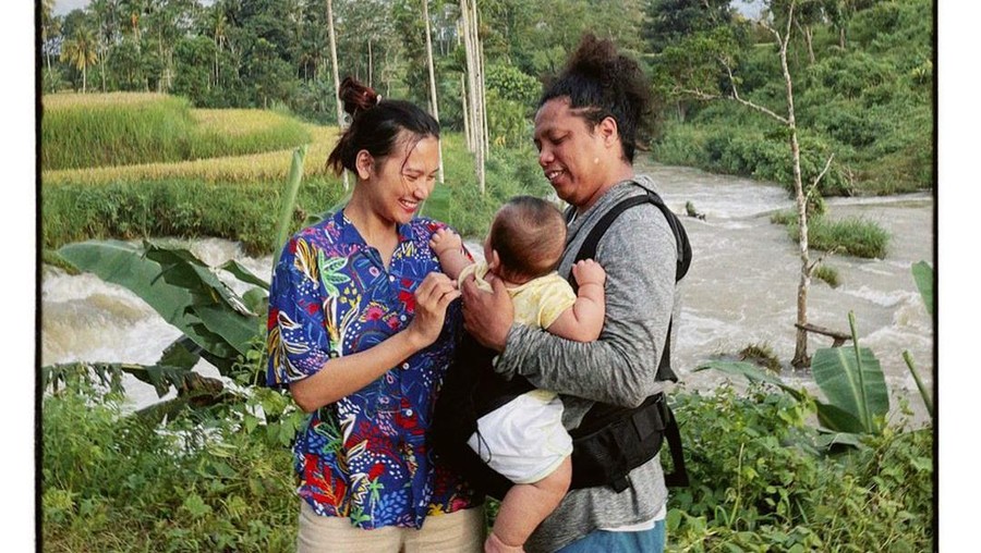 Indah Permatasari dan Arie Kriting Indah Permatasari dan Arie Kriting