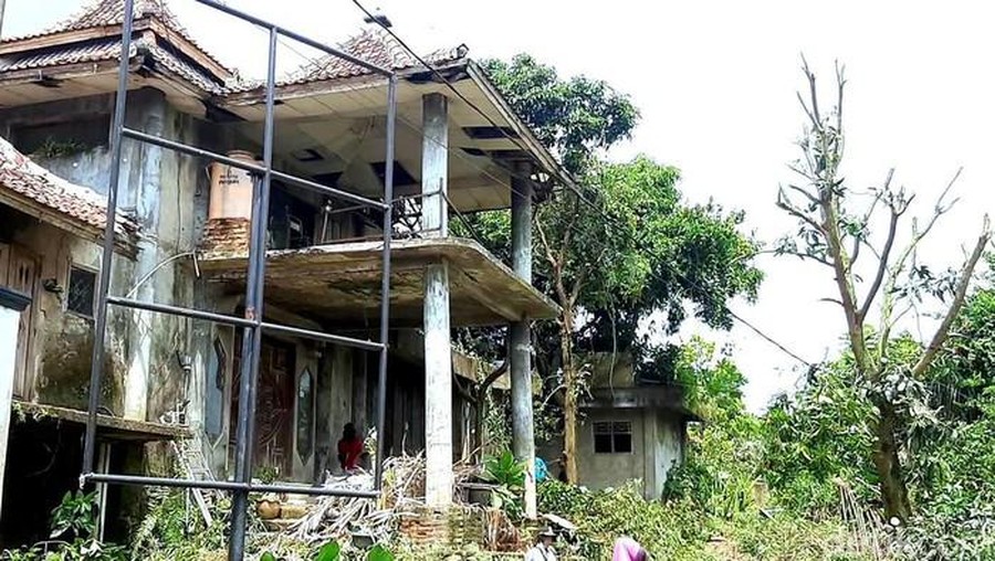 Ini Penampakan Rumah Mewah Dokter Wayan yang Terbengkalai di Karawang