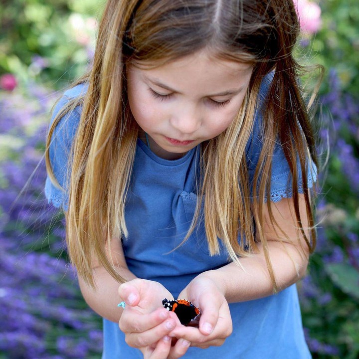 <p>Anak keduanya, Princess Charlotte, lahir pada 2 Mei 2015. Kini, gadis cantik itu genap berusia 8 tahun. Wah, tak terasa sudah besar, ya! (Foto: Instagram: @princeandprincessofwales)</p>