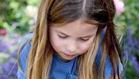 <p>Anak keduanya, Princess Charlotte, lahir pada 2 Mei 2015. Kini, gadis cantik itu genap berusia 8 tahun. Wah, tak terasa sudah besar, ya! (Foto: Instagram: @princeandprincessofwales)</p>