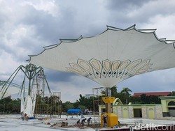 Pemprov Riau Putus Kontrak Proyek Payung Elektrik Masjid An-Nur