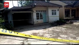 VIDEO: Polisi Geledah Rumah Tersangka Penembakan MUI