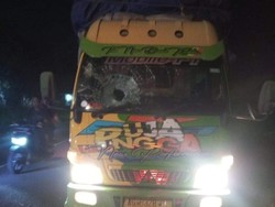 Teror Pemotor Ngawur Lempari Kaca Truk Muncul Lagi di Jombang, 2 Orang Luka