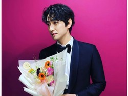 Aktor Yoon Bak Akan Menikah dengan Model Kim Su Bin