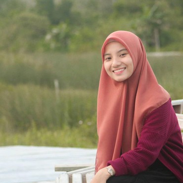 Ikal 'Laskar Pelangi Ditangkap Polisi, 7 Potret Mantan Istri Makin Bahagia