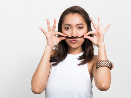 10 Cara Menghilangkan Kumis pada Wanita Secara Alami dan Permanen
