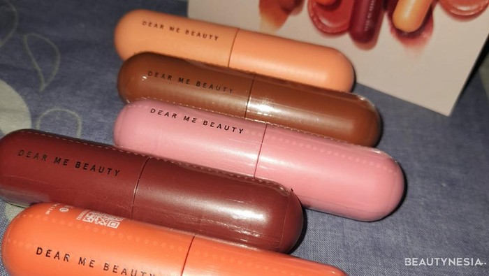 BeauPicks: Dear Me Beauty Hadirkan Velvet Lip Tint, Produk Terbaru untuk Wujudkan Bibir Cantik Layaknya Pakai Filter BeauPicks: Dear Me Beauty Hadirkan Velvet Lip Tint, Produk Terbaru untuk Wujudkan Bibir Cantik Layaknya Pakai Filter