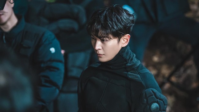 Joo Won menceritakan set sulit dan berpotensi bahaya beraksi sebagai Skunk saat syuting Stealer: The Treasure Keeper.