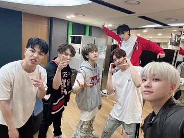 Lirik Lagu U - iKON