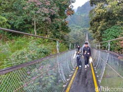 Jembatan Rengganis Kebanjiran Wisatawan Saat Libur Lebaran