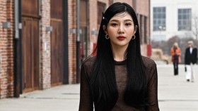 Joy Red Velvet Curhat Kondisi Membaik hingga Minta Maaf Tak Ikut Tur