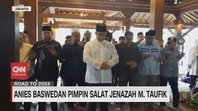 VIDEO: Anies Baswedan Pimpin Salat Jenazah M.Taufik