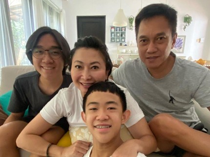 Momen Kedekatan Indy Barends dengan ART, Sudah Seperti Keluarga Sendiri Bun