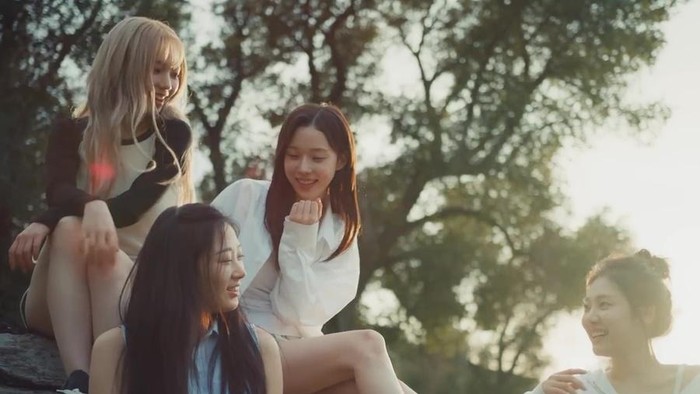 Pada Selasa, (2/5), aespa resmi merilis MV dan single digital bertajuk “Welcome to My World” pukul 6 p.m KST atau 16.00 WIB/Foto: soompi.com