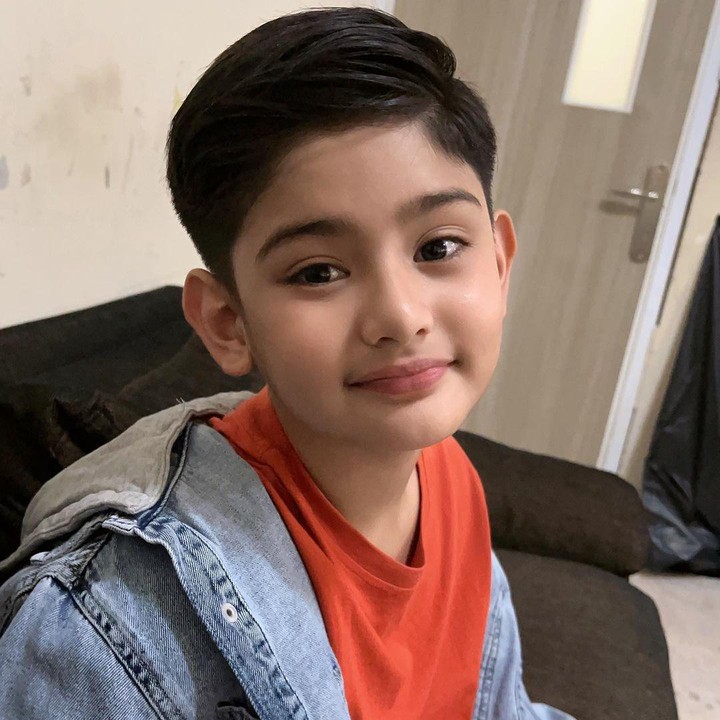 <p>Anak Fairuz A Rafiq dan Galih Ginanjar, King Faaz Arafiq, kerap membagikan kegiatannya saat tengah mengaji, Bunda. King Faaz juga disebut telah menghafal beberapa juz Al-Qur'an. (Foto: Instagram: @kingfaazarafiqasli)</p>