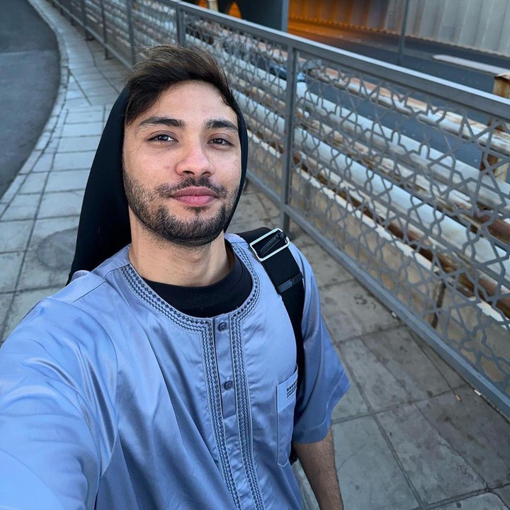 <p>"<em>Soon</em> ke sana bareng istri Bang," ungkap seorang netizen. "<em>Soon</em> ke sananya nanti sama istri ya Kak @refalhady," tutur netizen lainnya. (Foto: Instagram: @refalhady)</p>