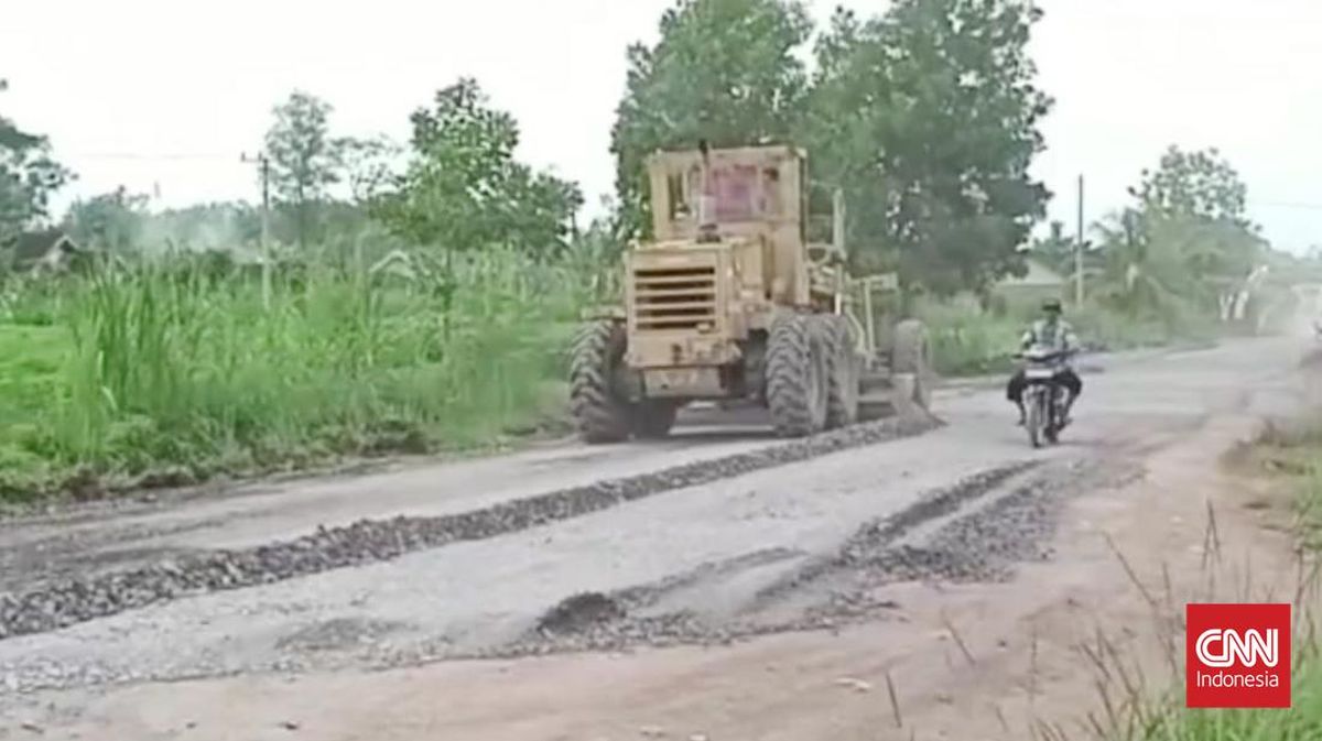 Marak Warga Lampung Swadaya Cor Jalan Sendiri dan Tolak Bayar Pajak