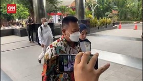 VIDEO: Brigjen Endar dan Istri Datangi KPK Klarifikasi LHKPN