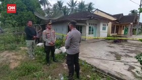 VIDEO: Polisi Periksa Keluarga Pelaku Penembak Kantor MUI