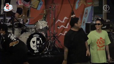 Virgoun Nangis di Atas Panggung, Widy Vierratale Sigap Menenangkan