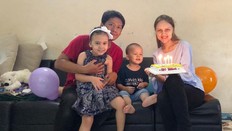 JAWABAN MARGARITA DISEBUT BULE MISKIN