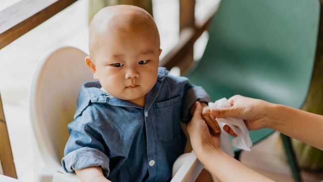 3 Pilihan Tisu Basah yang Aman untuk Bayi, Non Alkohol dan Parfum