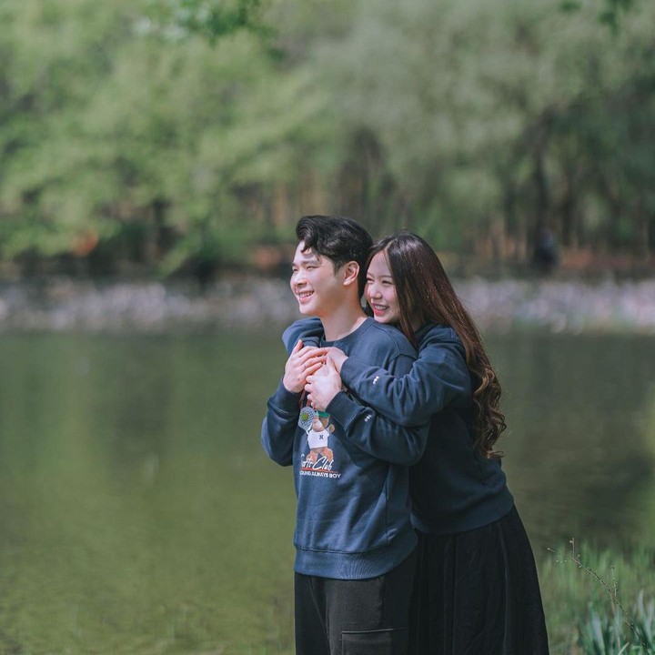 <p>Pasangan <em>content creator</em> Sisca Kohl dan Jess No Limit mengumumkan kabar bahagia. Sisca hamil anak pertama, Bunda. Kabar ini dibagikan keduanya di media sosial. (Foto: Instagram @jessnolimit)</p>