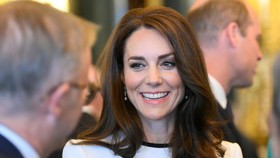 Raja Charles dan Kate Middleton Tinggalkan RS Usai Sama-sama Operasi