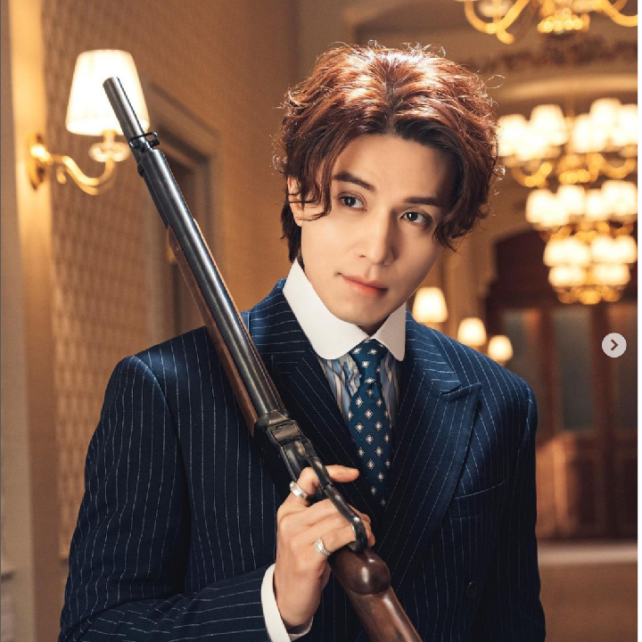 <p>Siapa tak mengenal Lee Dong Wook, aktor populer asal Korea Selatan ini terkenal kerena membintangi beragam drama Korea, Bunda. Mengutip <em>Soompi,</em> pemain <em>Tale of the Nine Tailed 1938</em> ini berhasil masuk dalam daftar aktor terpopuler pekan ini, lho. (Foto: Instagram @leedongwook_official)<br /><br /><br /></p>