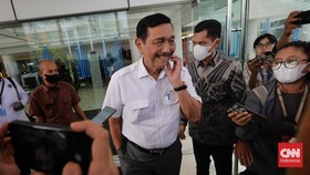 Respons Kritik, Luhut Sebut Pemerintah Tak Beri Insentif Mobil Listrik