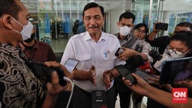 Luhut Akui Sakit dan Dirawat di Singapura
