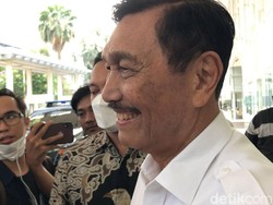 Luhut Kopi Darat Bareng Menteri Termuda Jokowi 1 Jam, Ngomongin Apa?