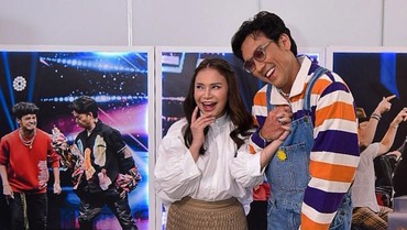 img-title Reaksi Istri Lihat Denny Sumargo Genggam Erat Tangan Rossa