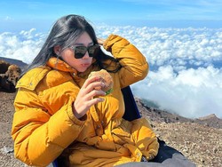 Wendy Walters Ucapkan Ini Saat Bertemu Penampakan di Gunung