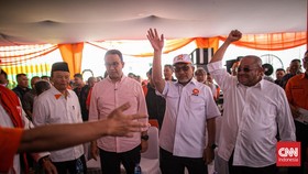 FOTO: Saat Anies Baswedan Hadiri May Day di DPP PKS
