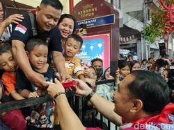 Pemkot Surabaya Minta Maaf ke Warga yang Tak Bisa Lihat Festival Rujak Uleg