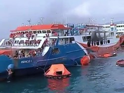 Kronologi KMP Royce 1 Terbakar di Laut Merak hingga Penumpang Dievakuasi