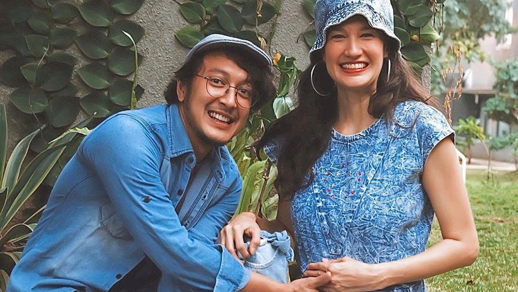 Keluarga Nadine Chandrawinata