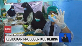 VIDEO: Sehari Menjadi Produsen Kue Kering