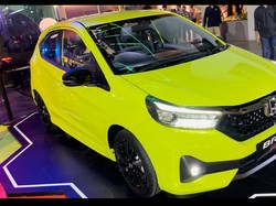 Honda Brio RS vs Toyota Agya GR-Sport, Mana Lebih Laris?
