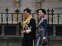 Saat Raja Thailand-Istri Sahnya Tampil Mesra di Penobatan Charles