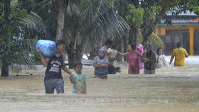 Banjir Kepung Kota Padang: Ratusan Rumah Terendam, Warga Mengungsi